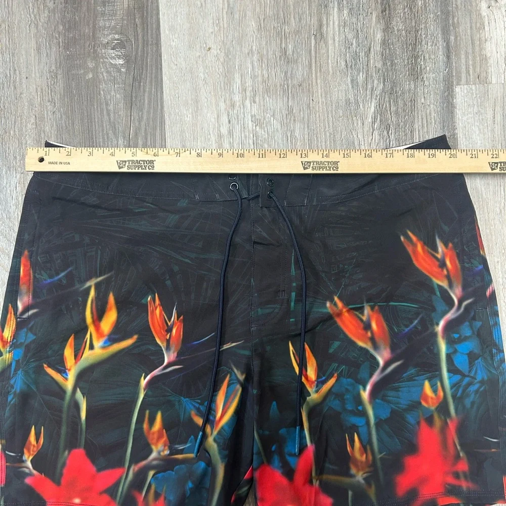 Men’s American Eagle Tropical Swim Shorts Size XL